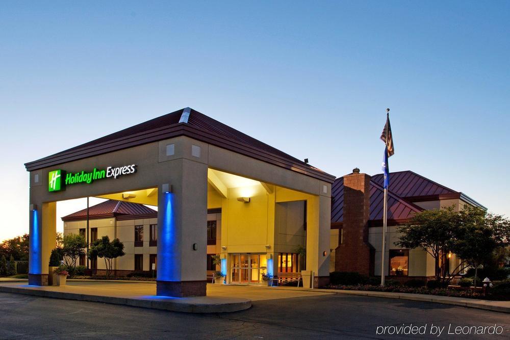 Candlewood Suites Pittsburgh-Cranberry, An Ihg Hotel Cranberry Township Exterior photo